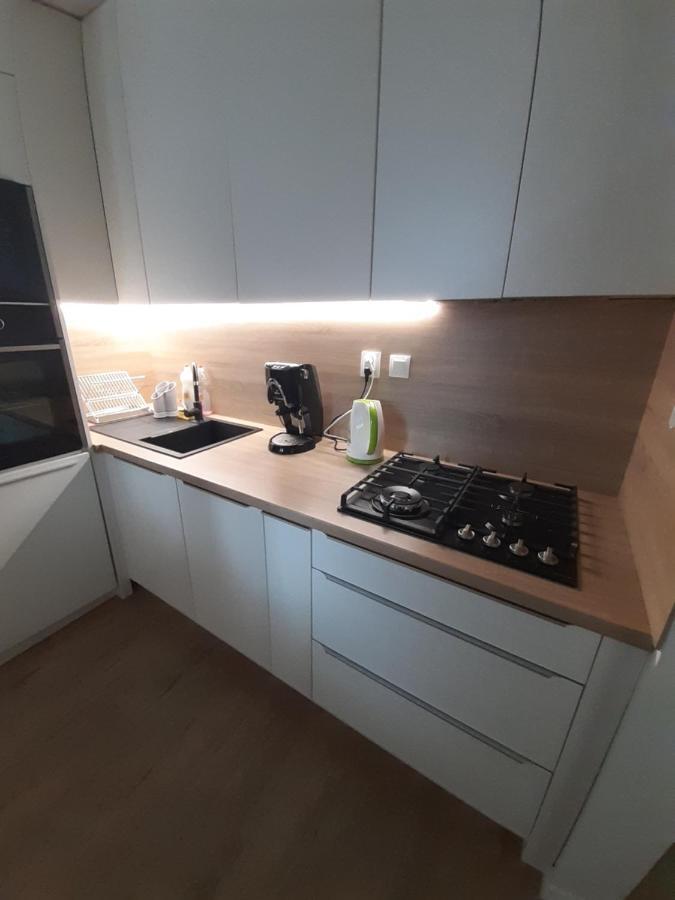 Apartment Klimka With Balcony, Free Wifi And Free Parking Bratislava Exterior foto